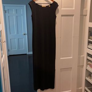 Donna Karan Signature black shift dress sz. L